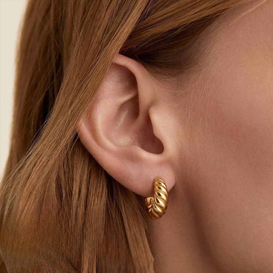 Julewry - curved hoop earrings